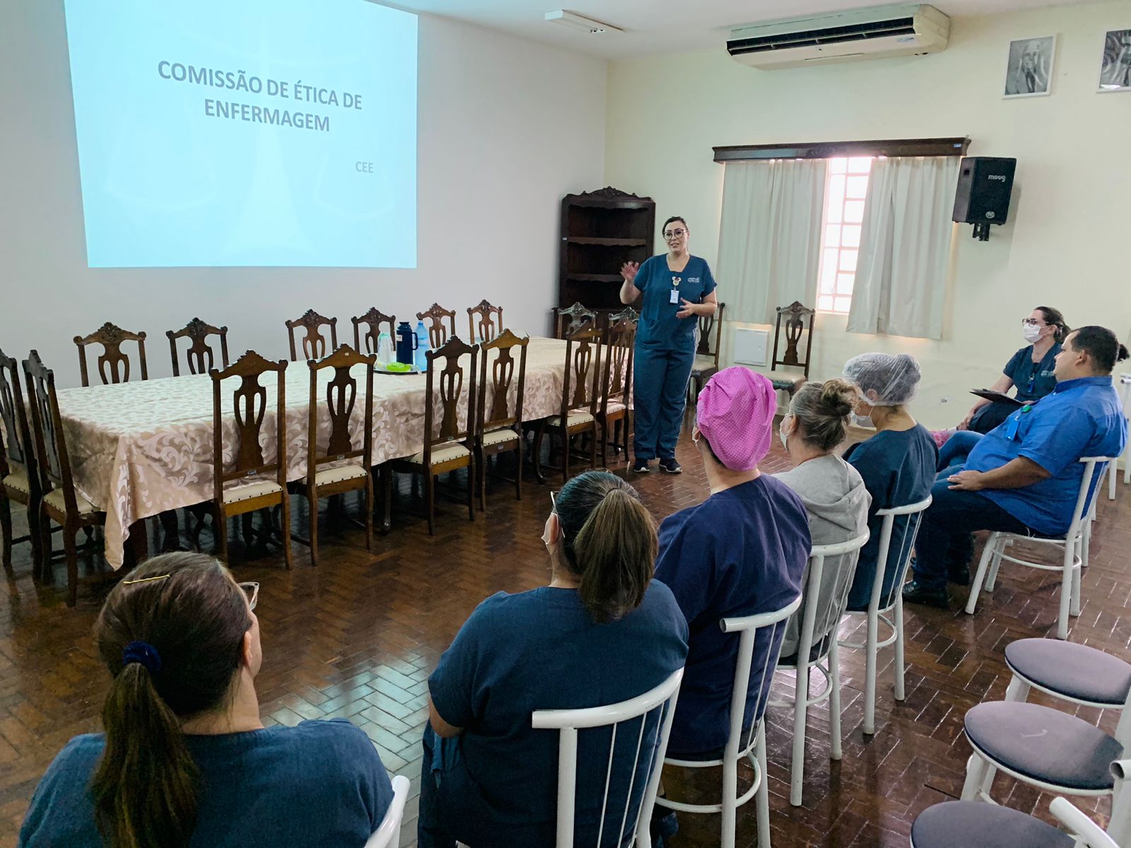 Comissão de Ética de Enfermagem da Santa Casa se reúne com supervisores do hospital