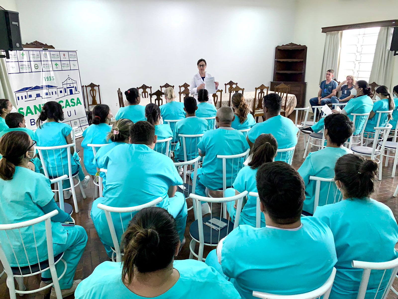 Santa Casa integra alunos de enfermagem da Etec Birigui para estágio monitorado no hospital