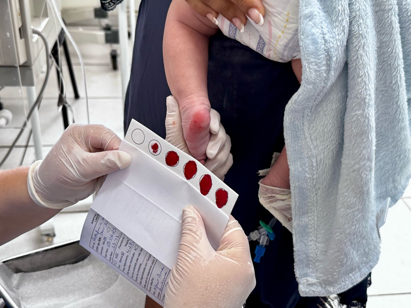 Equipe de enfermagem da Maternidade é capacitada para realizar o teste do pezinho